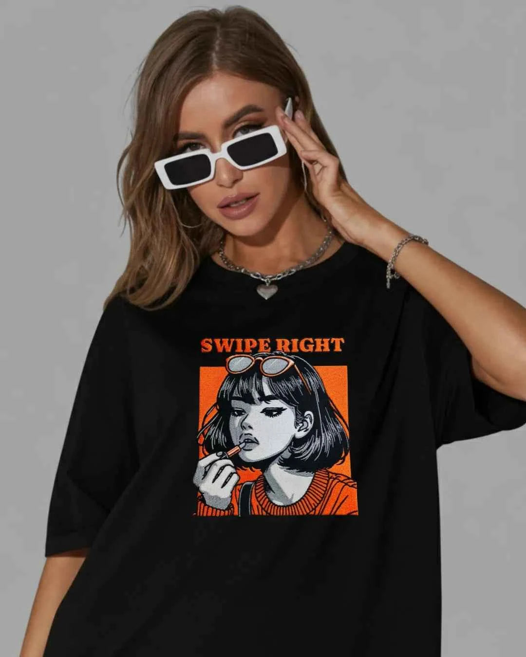 Swipe Right Women’s Embroidered Oversized T-Shirt