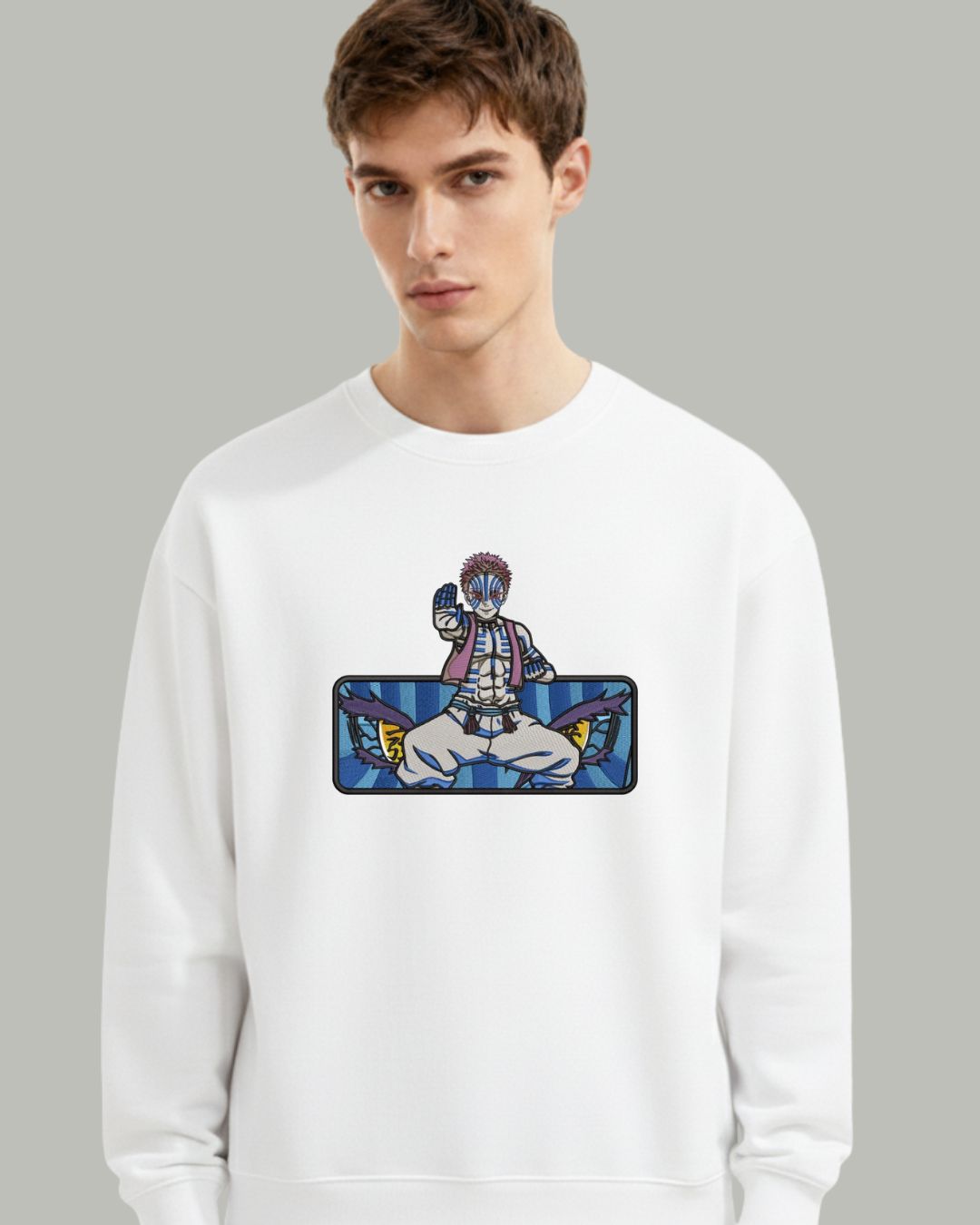 Akaza Embroidered Sweatshirt